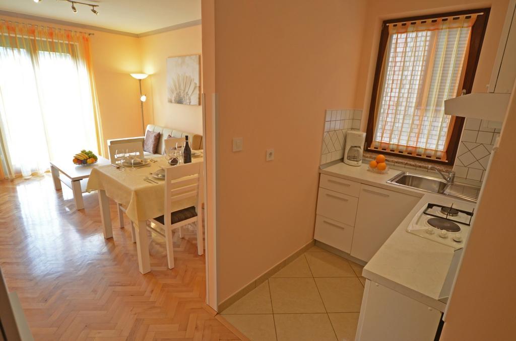 Apartments Benussi 1045 Ровинь Экстерьер фото